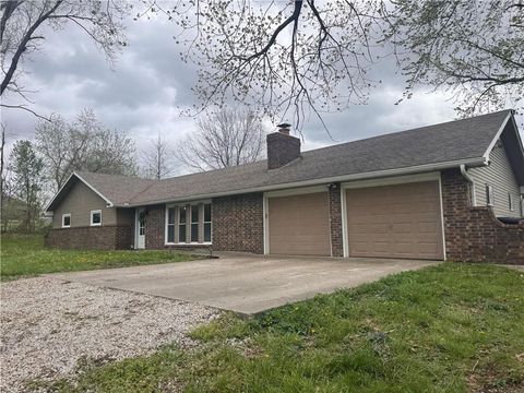 17813 Thompson Road Holt MO 64048