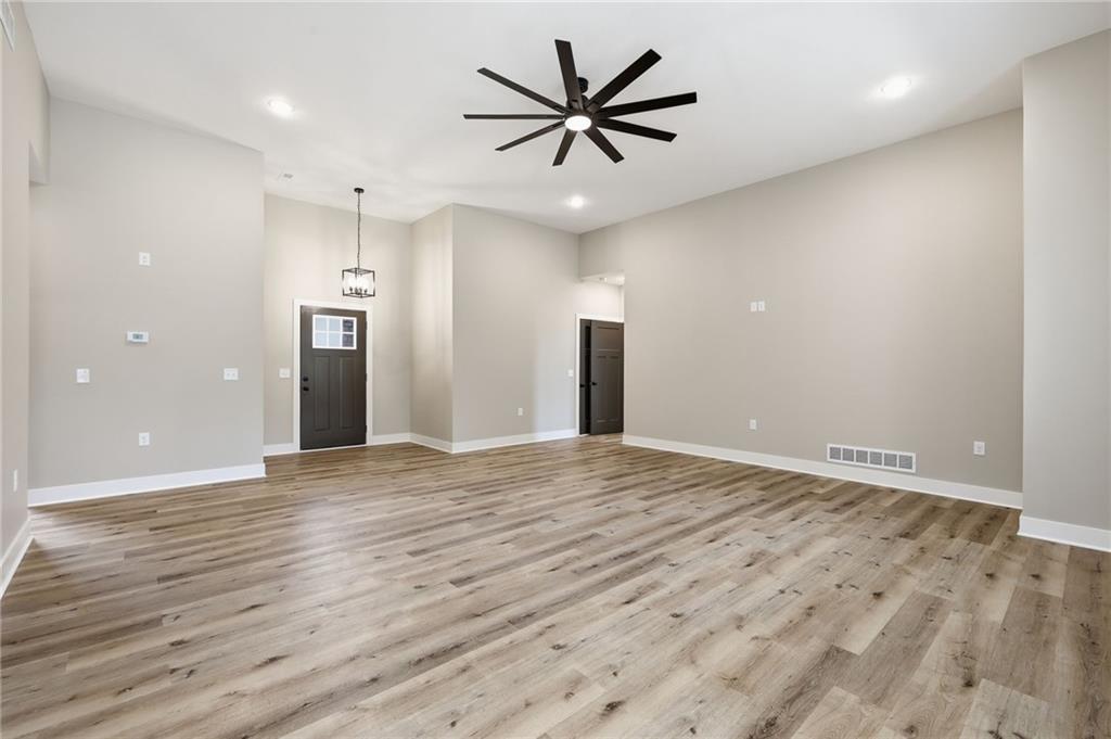328 NE 51st Road