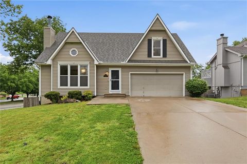 Photo of 1548 W Romany Court, Olathe, KS 66061 (MLS # 2619415)