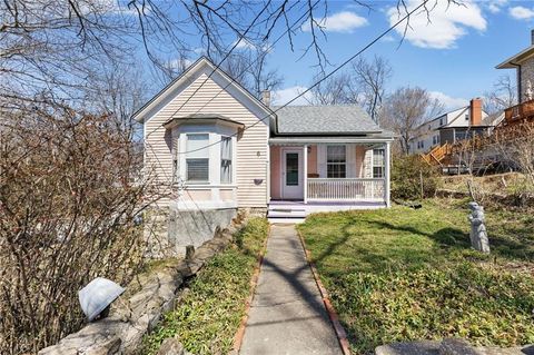 6 W 12th Street, Parkville, MO 64152 - MLS#: 2605990