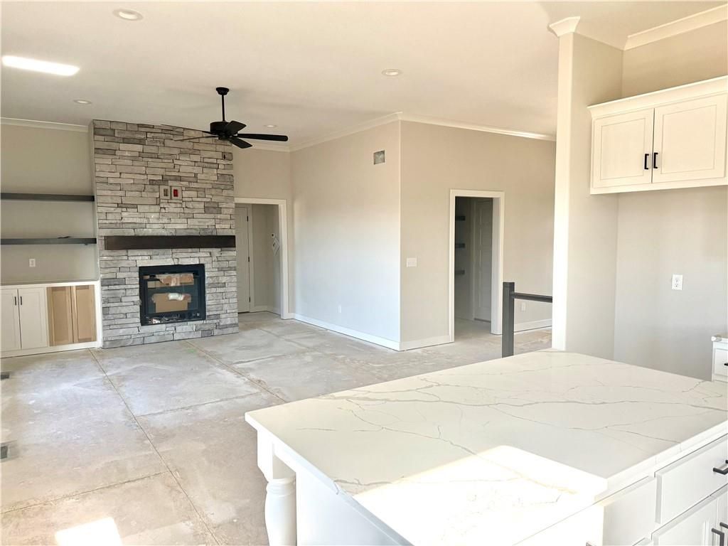 Photo of 9810 N Laurel Avenue, Kansas City, MO 64157 (MLS # 2592356)