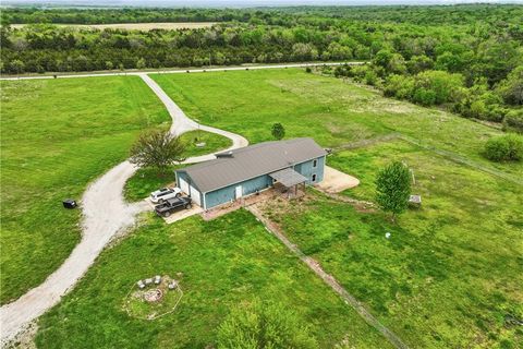 Photo of 4370 Lee Road, Mound City, KS 66056 (MLS # 2616125)