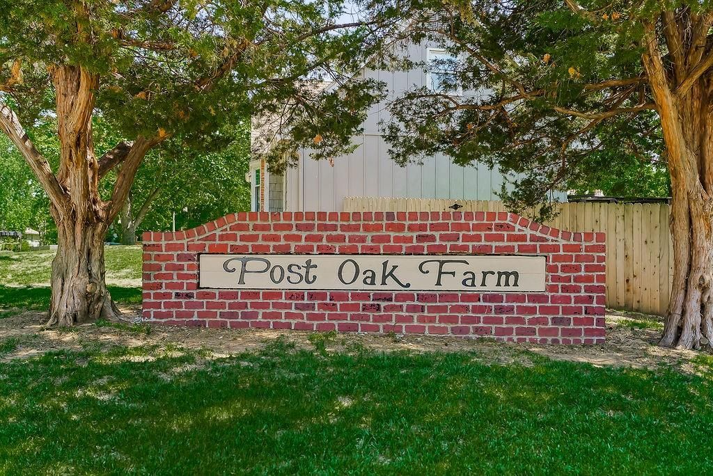 Photo of 13433 W 80th Terrace, Lenexa, KS 66215 (MLS # 2619469)