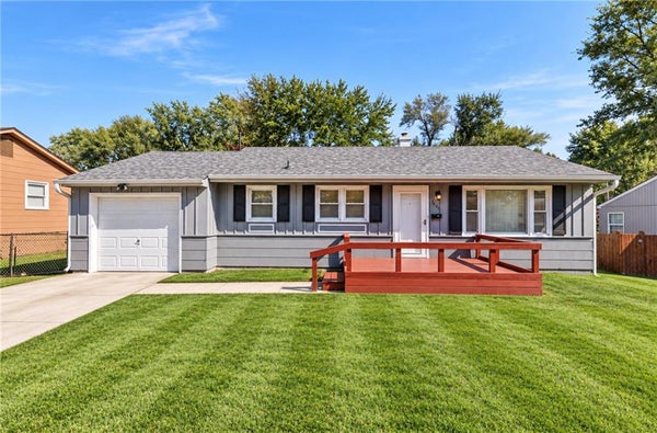 3607 S OSAGE ST, INDEPENDENCE, MO 64055 - Image 22d9a632ef77e0ab0beee2a95aa716a6/3545838058