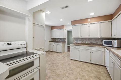 Tiny photo for 407 N Fairview Avenue, Liberty, MO 64068 (MLS # 2631253)