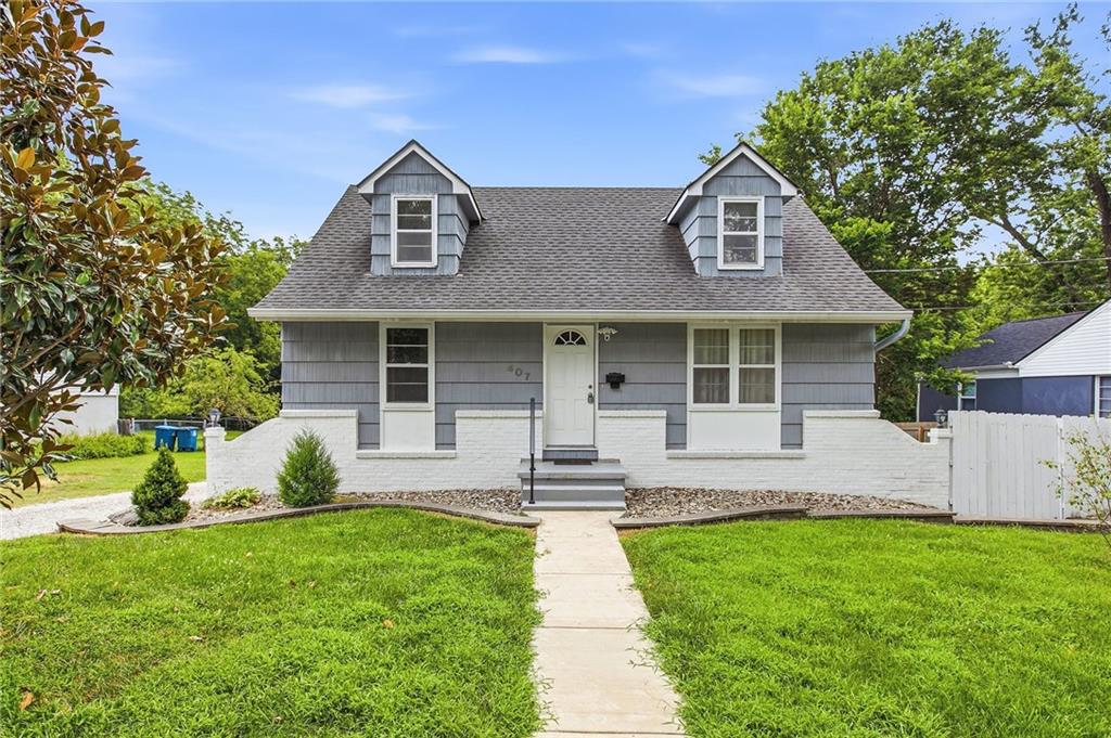 Photo 1 of 50 — 407 N Fairview Avenue, Liberty, MO 64068