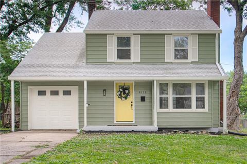 Photo of 8111 Ward Parkway Plaza, Kansas City, MO 64114 (MLS # 2622926)
