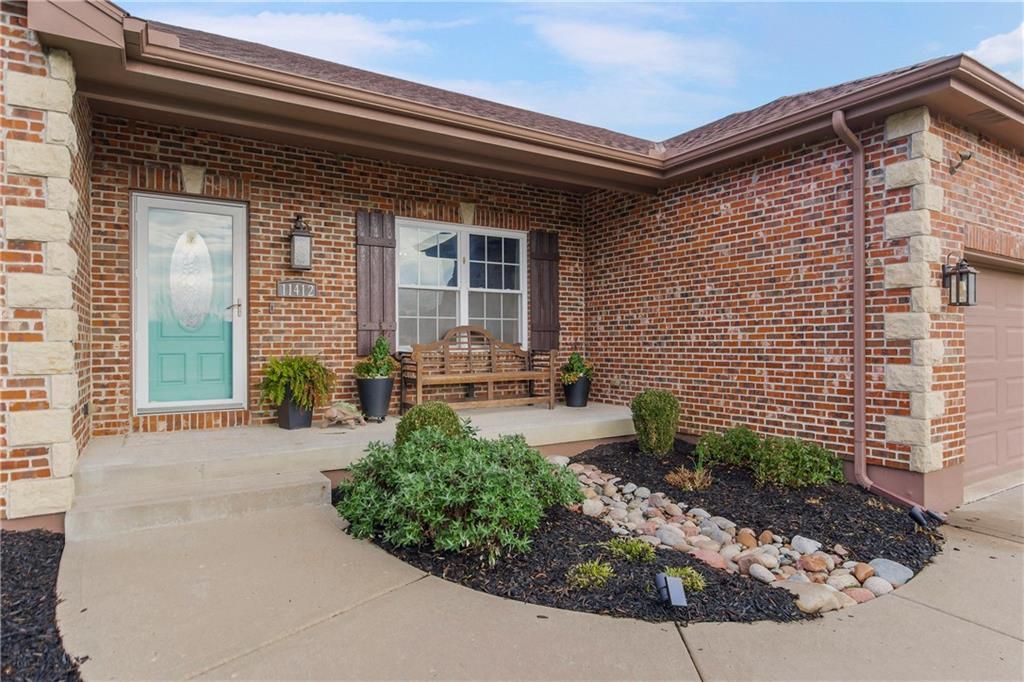 Photo of 11412 NE 113th Terrace, Liberty, MO 64068 (MLS # 2587833)