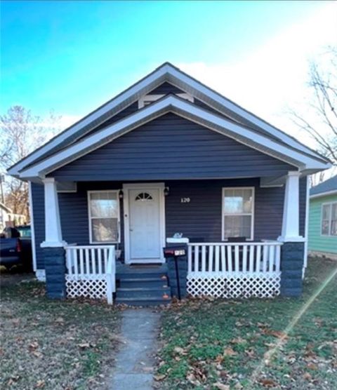 Photo of 120 E 22nd Street, Pittsburg, KS 66762 (MLS # 2617306)