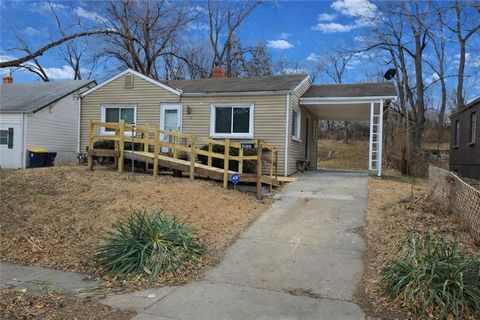2121 E 77th Terrace, Kansas City, MO 64132 - MLS#: 2597401