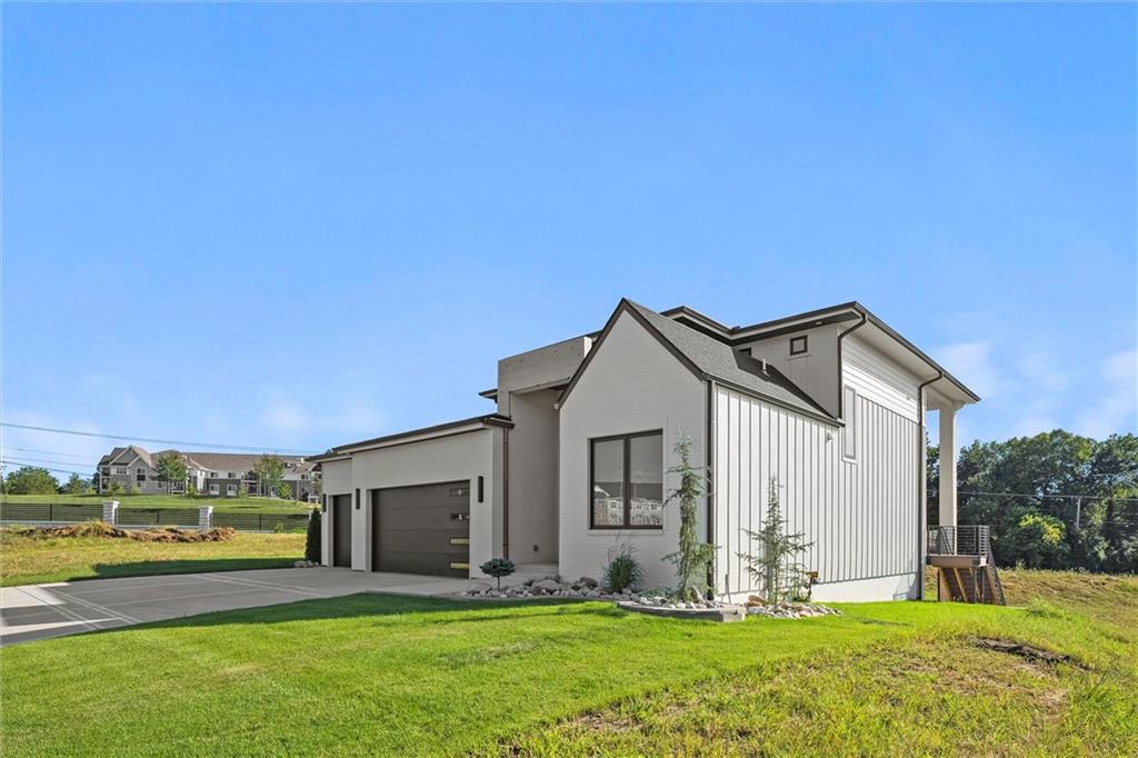 2715 NW 84th Terrace