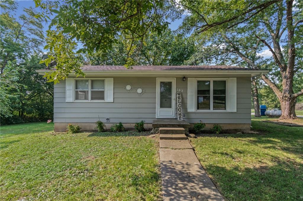 Photo of 182 W Jackson Street, Kingston, MO 64650 (MLS # 2635211)