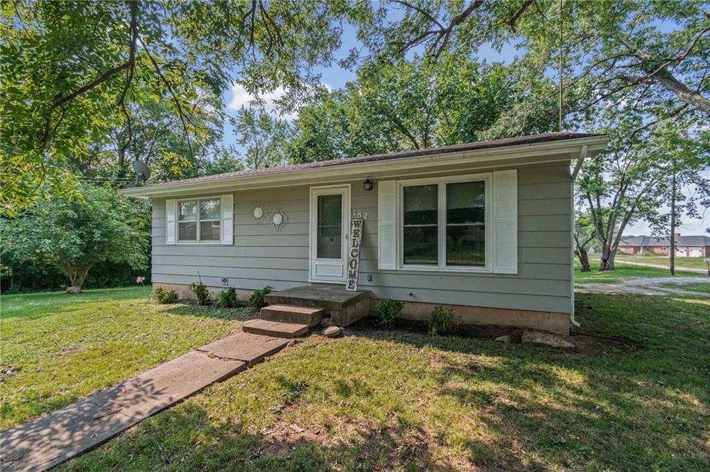 Photo of 182 W Jackson Street, Kingston, MO 64650 (MLS # 2635211)