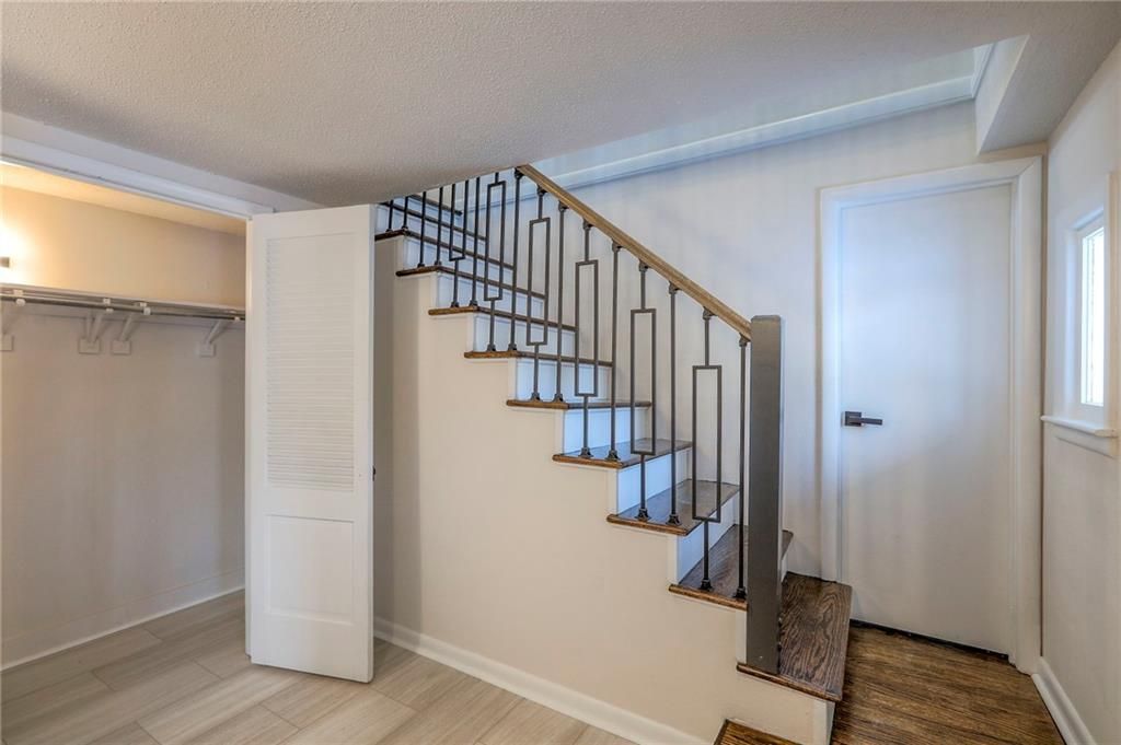 Photo of 6905 Sycamore Avenue, Kansas City, MO 64133 (MLS # 2596749)