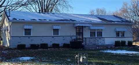 101 S Harrison Street Spring Hill KS 66083