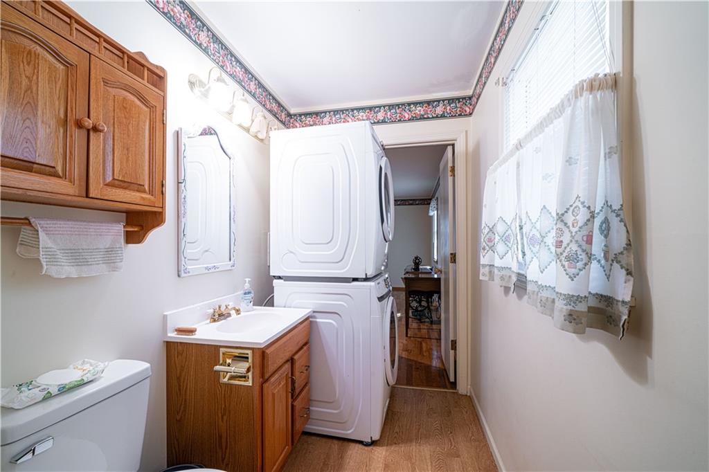 St Joseph, Missouri 64506, United States, 3 Bedrooms Bedrooms, ,2 BathroomsBathrooms,Residential,Active,226139