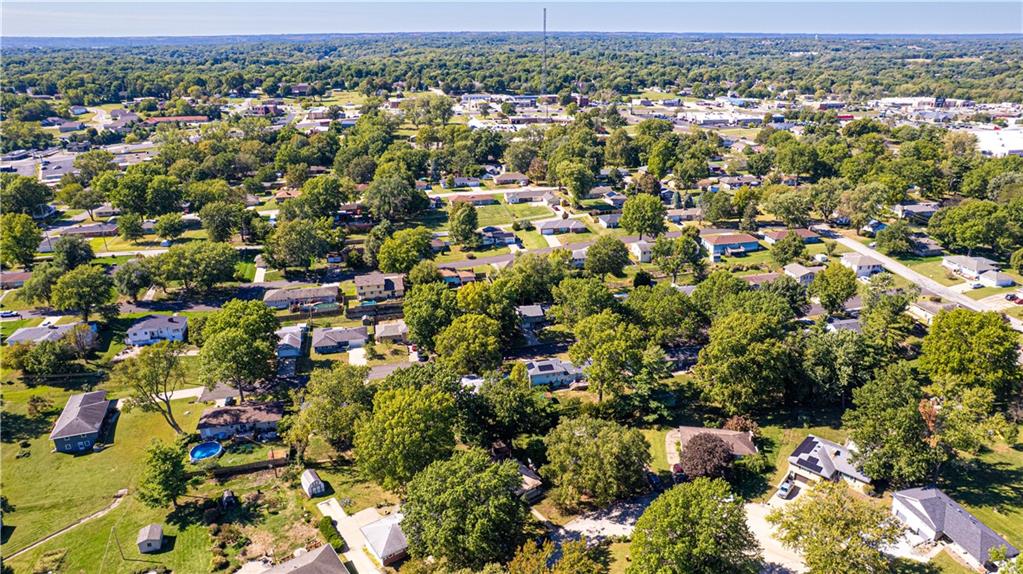 St Joseph, Missouri 64506, United States, 3 Bedrooms Bedrooms, ,2 BathroomsBathrooms,Residential,Active,226139