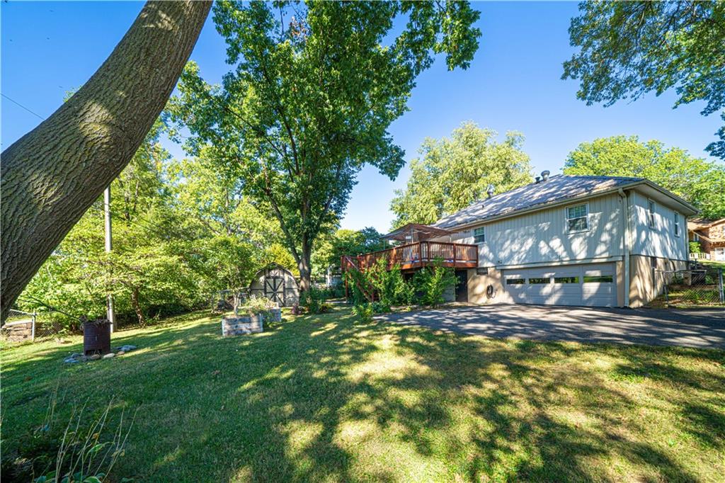 St Joseph, Missouri 64506, United States, 3 Bedrooms Bedrooms, ,2 BathroomsBathrooms,Residential,Active,226139