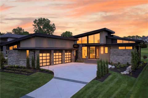 Photo of 15919 Glenfinnan Way, Loch Lloyd, MO 64012 (MLS # 2628045)