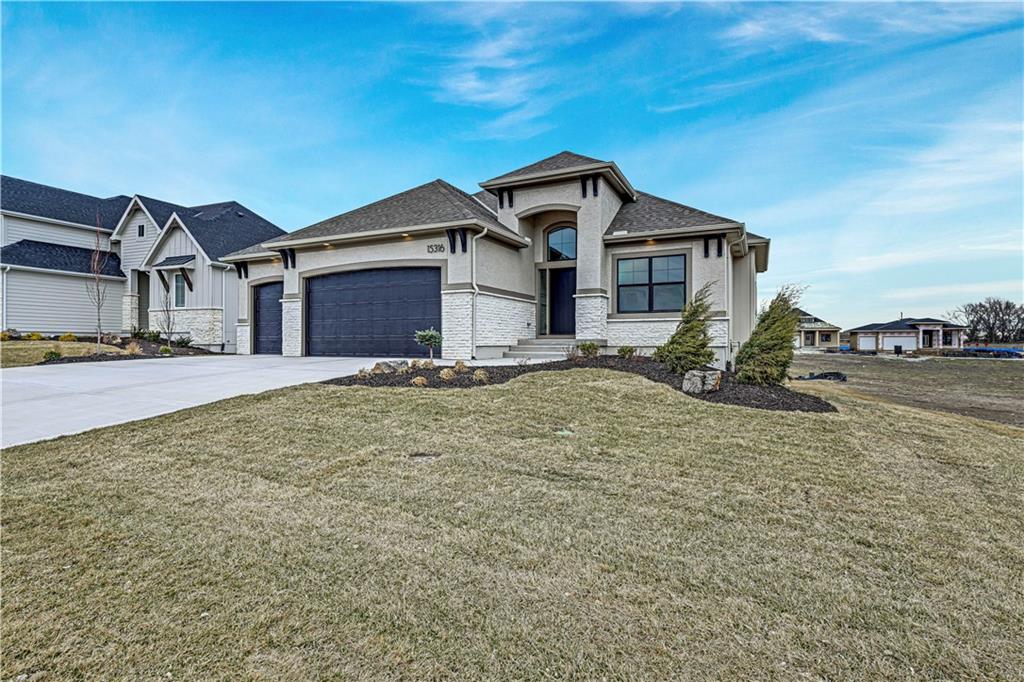 15316 W 161st Terrace