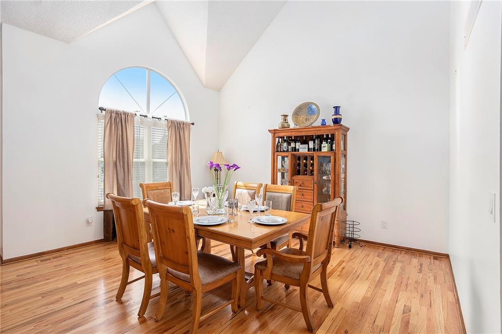 5420 NE Rainbow Court