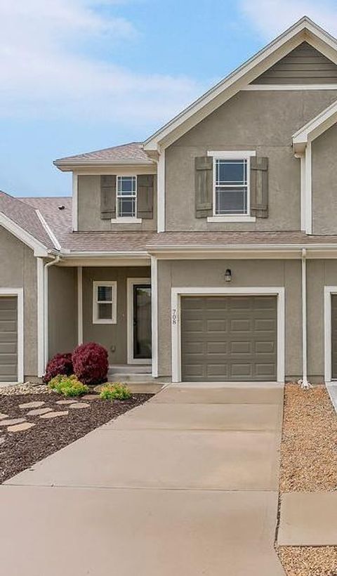Photo of 708 W Shawnee Court, Gardner, KS 66030 (MLS # 2616981)