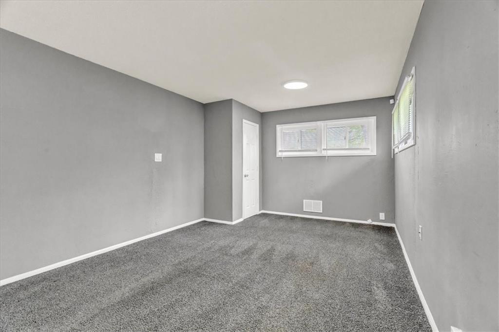 Kansas City, Missouri 64134, United States, 3 Bedrooms Bedrooms, ,2 BathroomsBathrooms,Residential,Active,121231