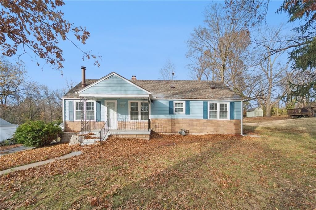 Photo of 5626 Farrow Avenue, Kansas City, KS 66104 (MLS # 2592122)