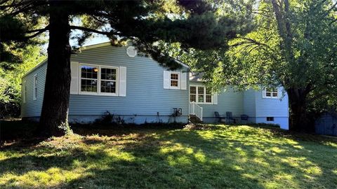 Photo of 5405 N Central Street, Kansas City, MO 64118 (MLS # 2582364)