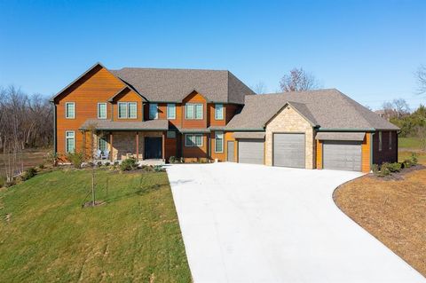 20473 199th Street Tonganoxie KS 66086