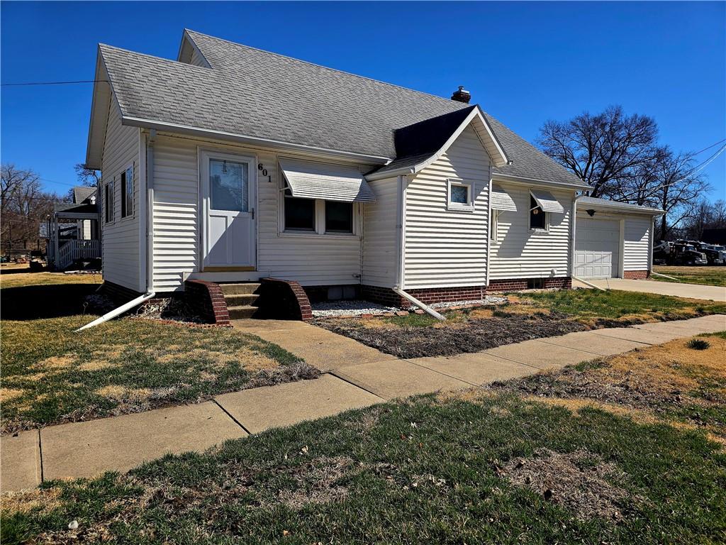 Photo of 601 S Watrer Street, Rock Port, MO 64482 (MLS # 2623965)