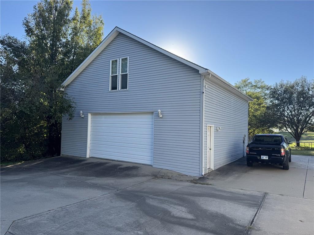 9260 Oakcrest Drive