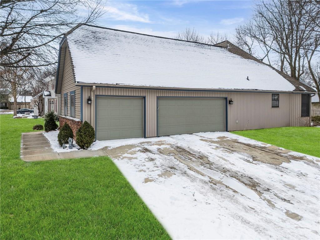 11800 England Street