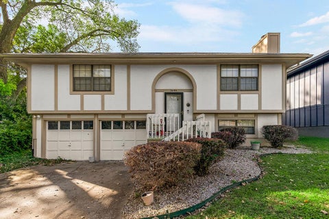 Photo of 3644 N Euclid Avenue, Kansas City, MO 64116 (MLS # 2648764)