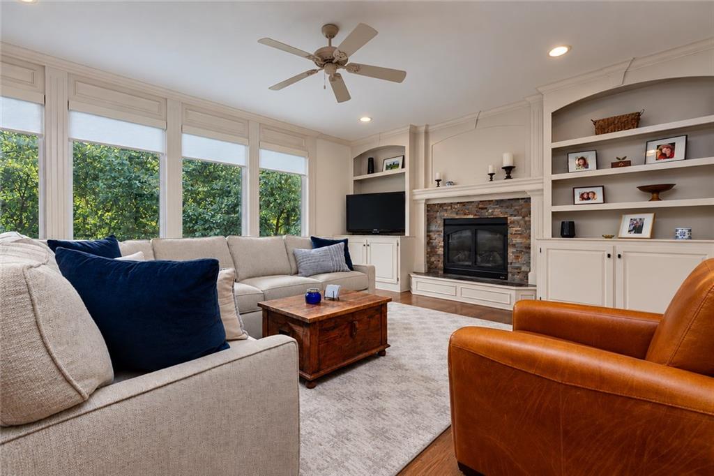 10245 Magnolia Lane
