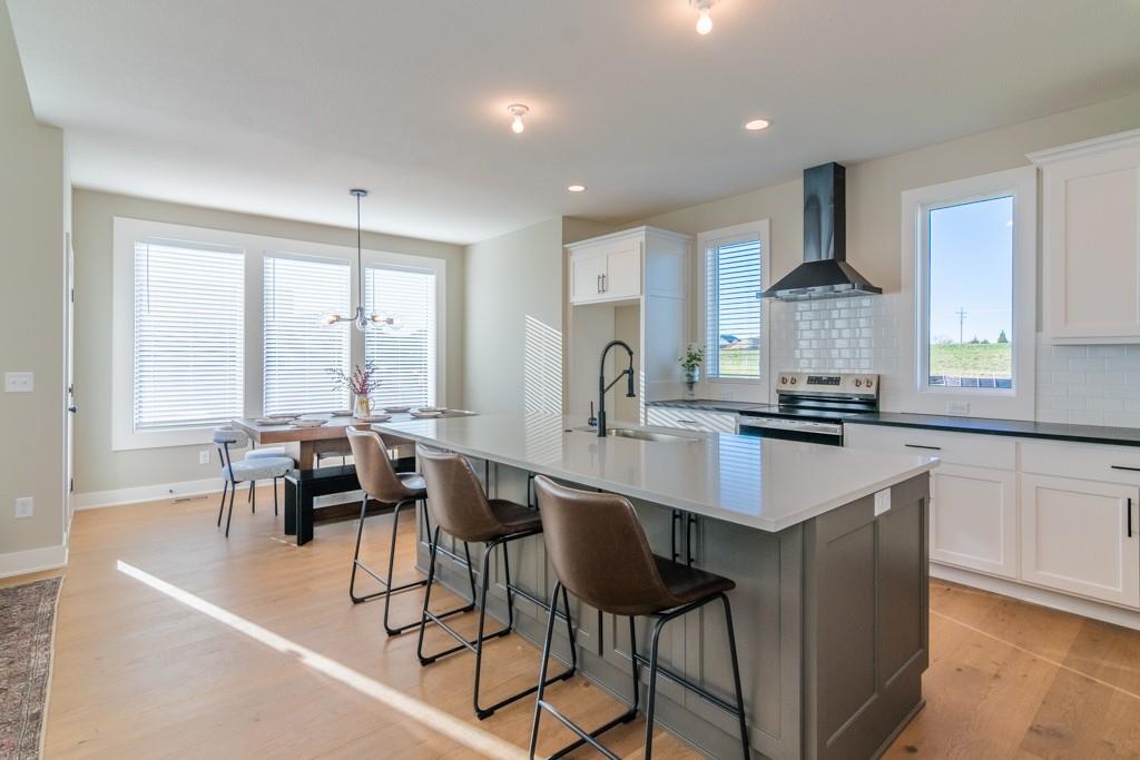 935 168th Terrace