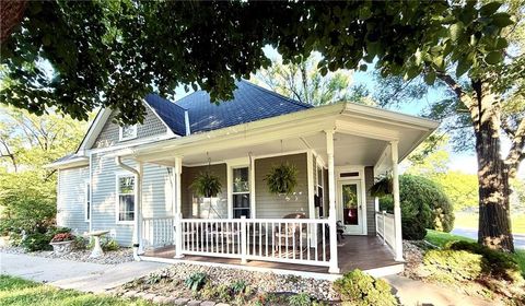 Photo of 901 E 1st Street, Maryville, MO 64468 (MLS # 2627089)