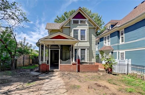 Photo of 1032 5th Avenue, Leavenworth, KS 66048 (MLS # 2616443)