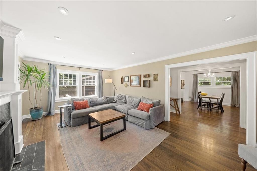 707 W 74th Street