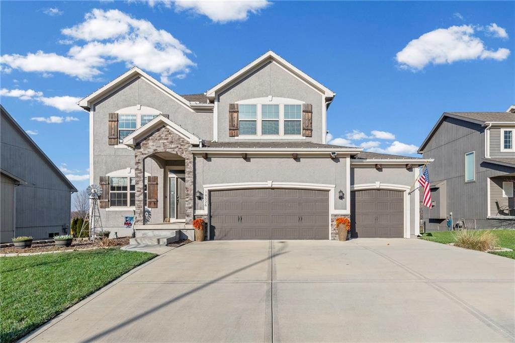 18526 W 194th Terrace