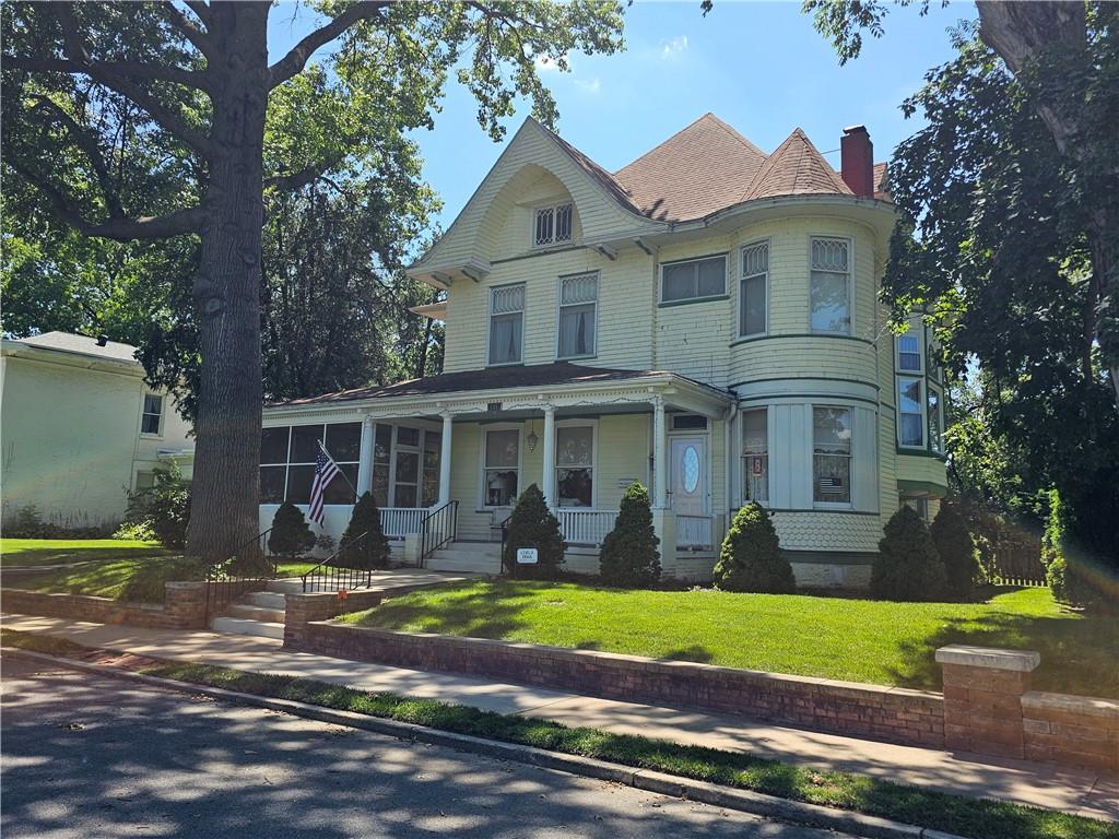 409 N Esplanade Street