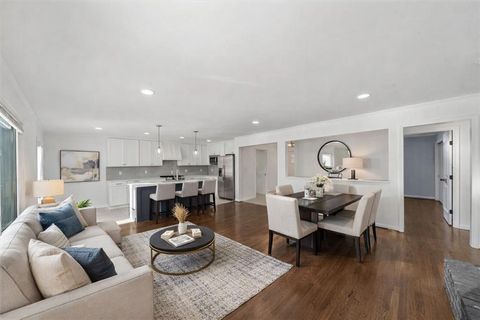 909 W 85th Street, Kansas City, MO 64114 - #: 2587681