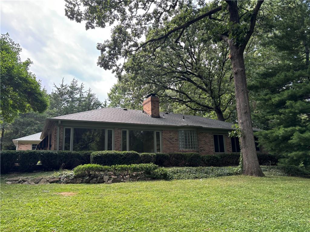 St Joseph, Missouri 64506, United States, 2 Bedrooms Bedrooms, ,2 BathroomsBathrooms,Residential,Active,94425