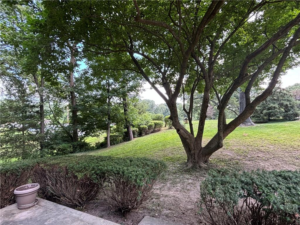 St Joseph, Missouri 64506, United States, 2 Bedrooms Bedrooms, ,2 BathroomsBathrooms,Residential,Active,94425