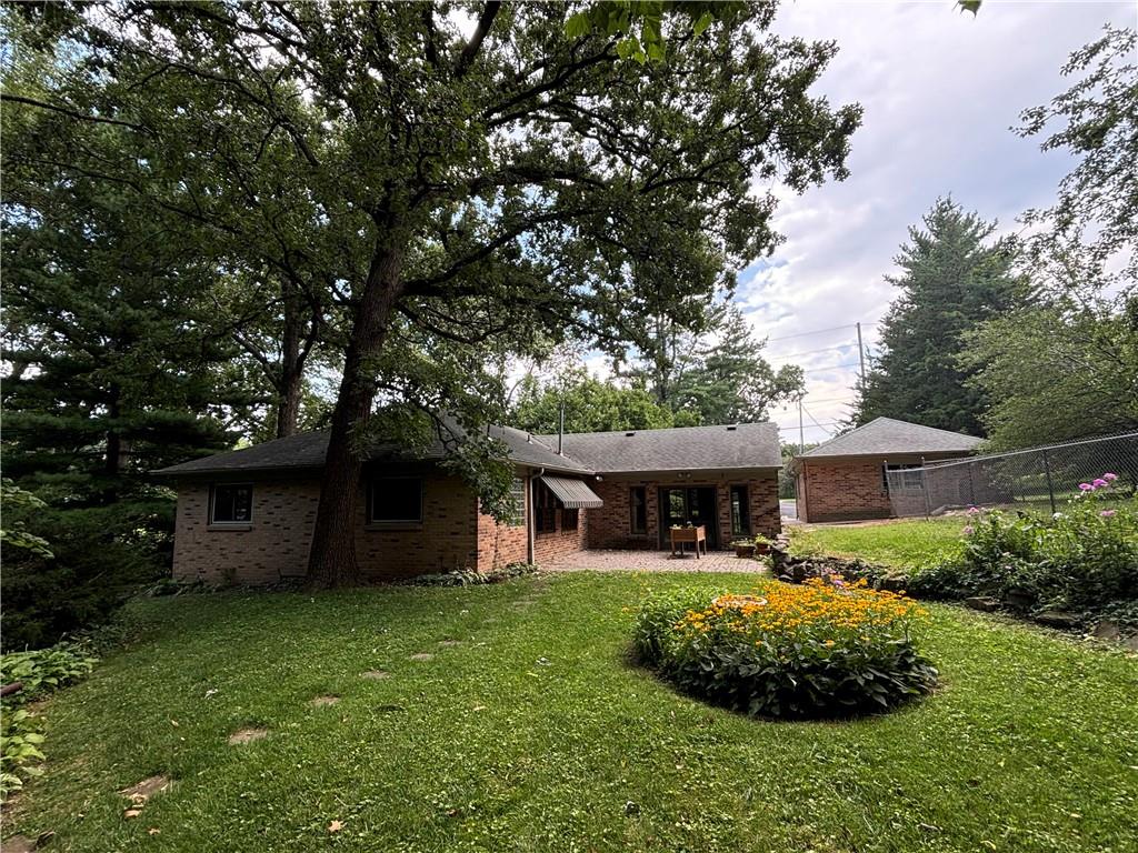 St Joseph, Missouri 64506, United States, 2 Bedrooms Bedrooms, ,2 BathroomsBathrooms,Residential,Active,94425