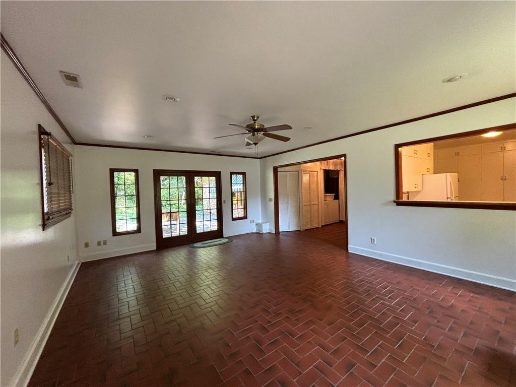 St Joseph, Missouri 64506, United States, 2 Bedrooms Bedrooms, ,2 BathroomsBathrooms,Residential,Active,94425