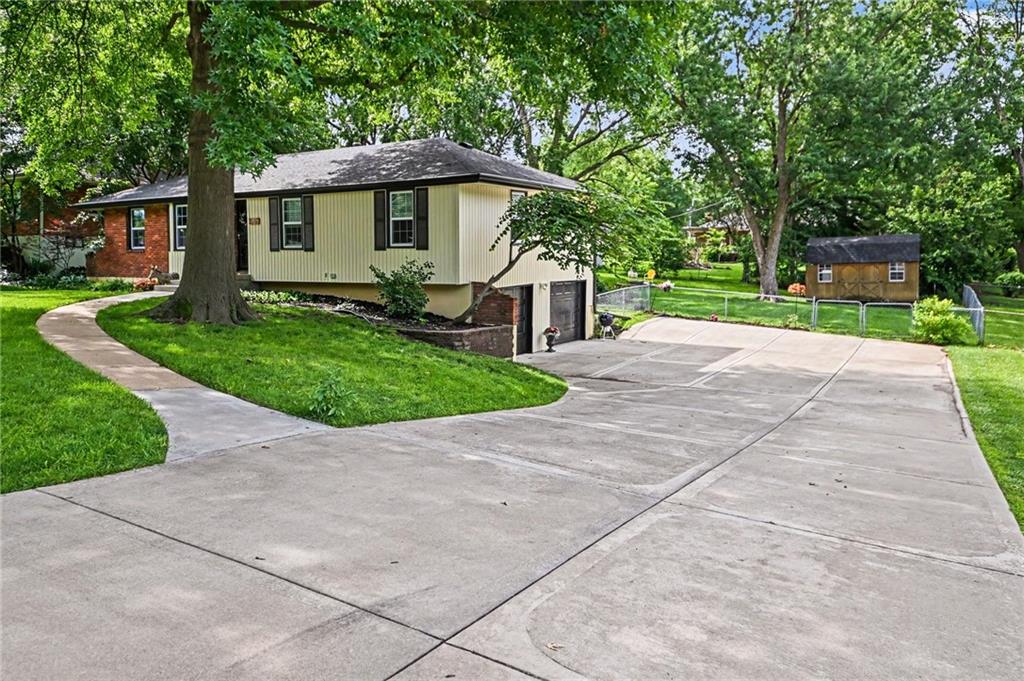 2407 NW 88th Street