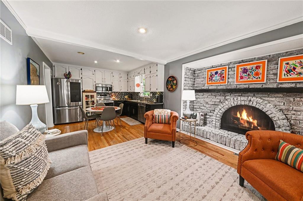 2407 NW 88th Street