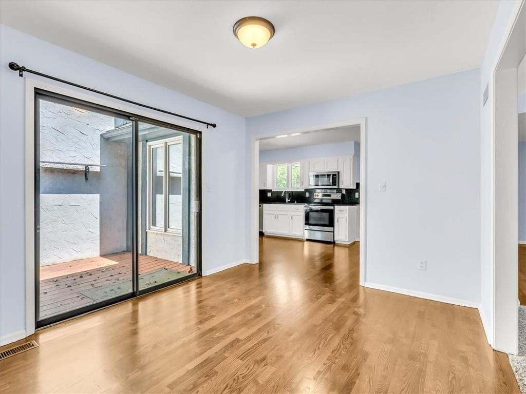 801 NE FAIRWAY HOMES Court