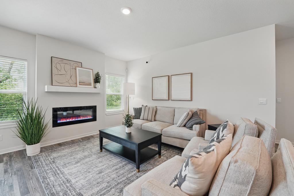 2206 Creek View Lane